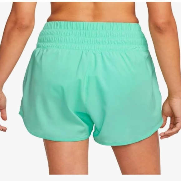 NWT Nike Women's One Dri-FIT Ultra High-Waisted 3" Brief-Lined Shorts - Picture 2 of 5